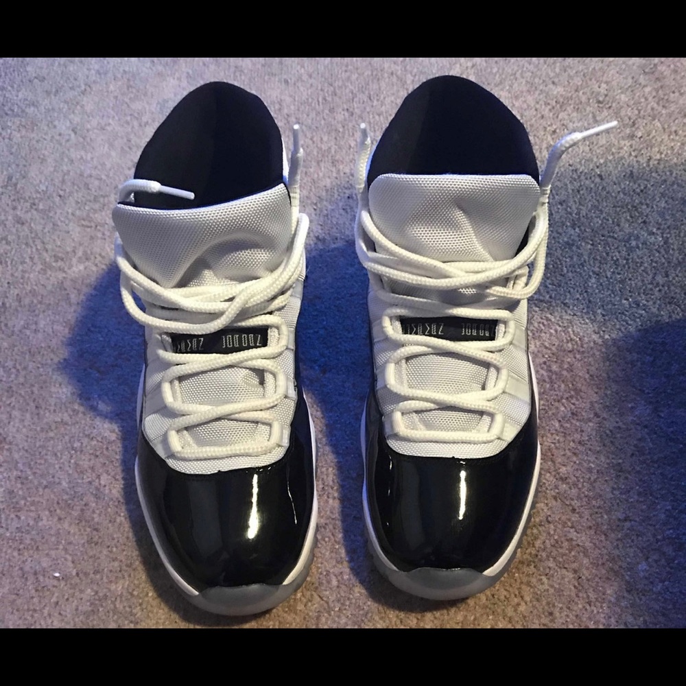 Air Jordan 11 Concord